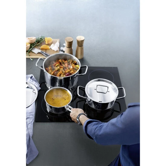 WMF Trend Kochtopf Groß 24cm, Glasdeckel, Fleischtopf Induktion 5,7l, Cromargan Edelstahl Poliert, Unbeschichtet, Backofengeeignet 8 WMF Trend Kochtopf Groß 24cm, Glasdeckel, Fleischtopf Induktion 5,7l, Cromargan Edelstahl Poliert, Unbeschichtet, Backofengeeignet – Bild 6