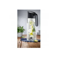 WMF Nuro Wasserkaraffe 1,0l, Mit Griff Und Fruchtspieß, Höhe 29,7 Cm, Glas-Karaffe, CloseUp-Verschluss, Schwarz -VMD Geschäft unnamed file 2501