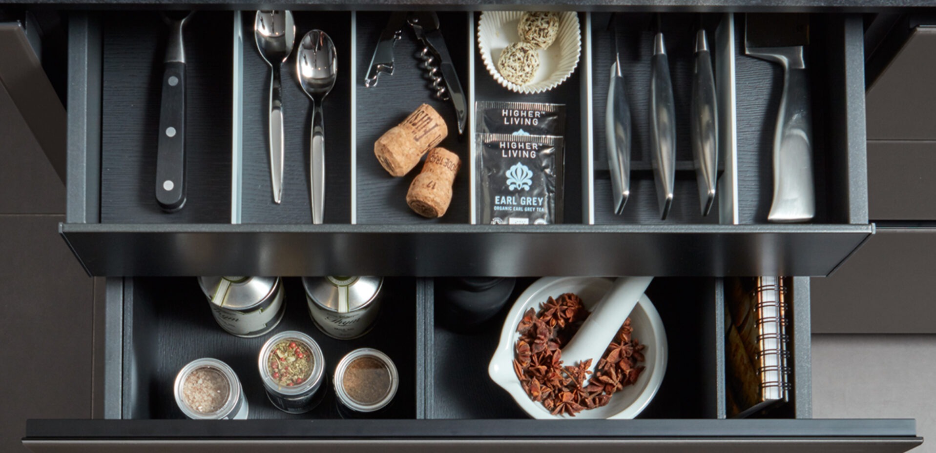 VMD Geschäft 2 VMD Geschäft -VMD Geschäft mehr stauraum bild 2 1917x929 1